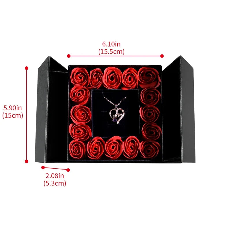 Geschenkbox mit ewiger Rose und Kette
