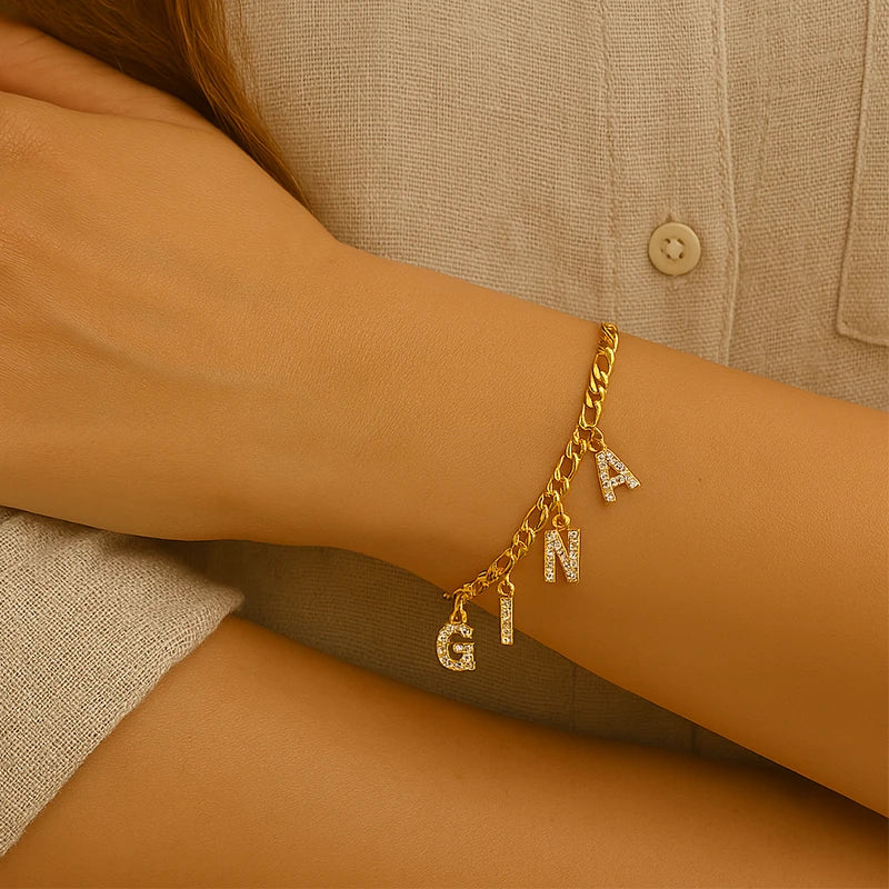 Set aus Kette und Armband mit Buchstaben und Zirkonia