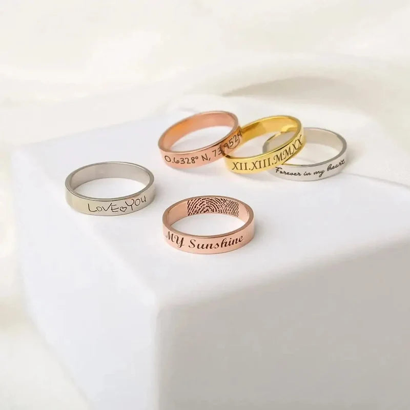 Ring mit Gravur innen und außen