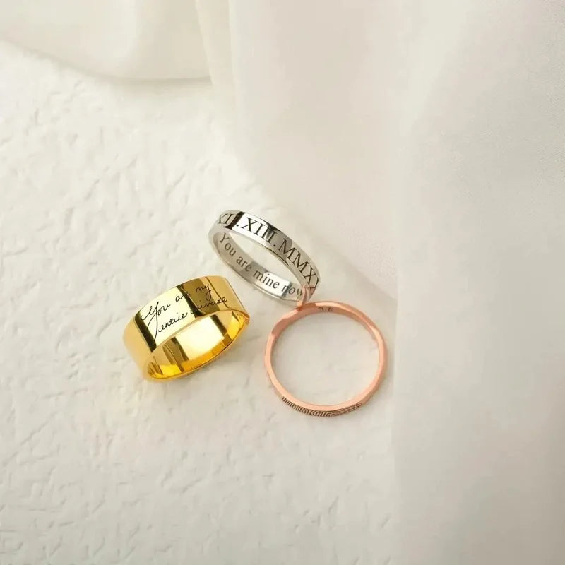 Breiter Ring mit Gravur