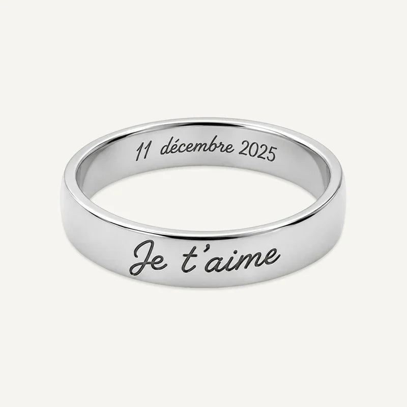Ring mit Gravur innen und außen