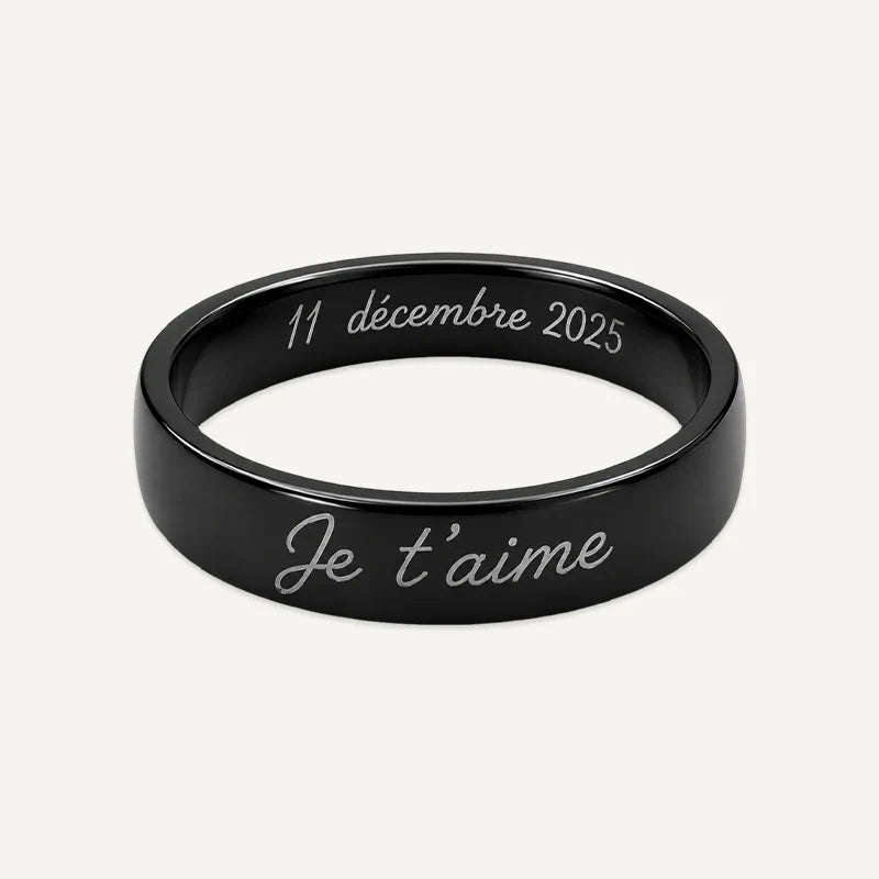 Ring mit Gravur innen und außen