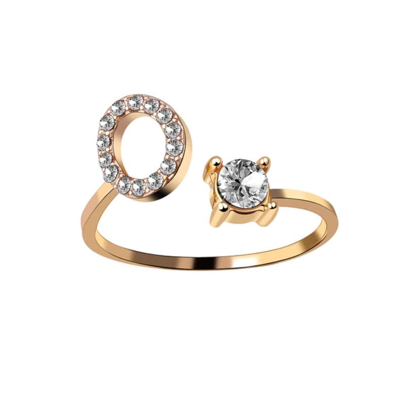 Ring mit Buchstabe und Zirkonia Stein