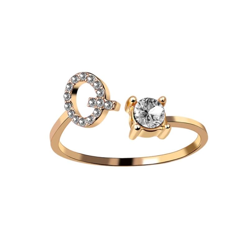 Ring mit Buchstabe und Zirkonia Stein