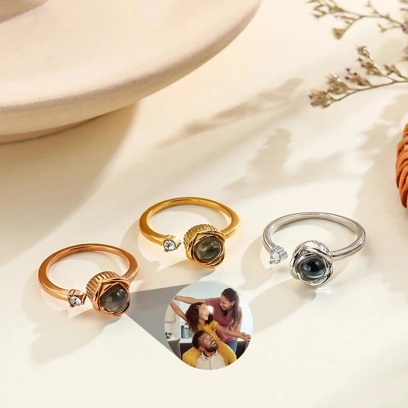 Ring mit Bild im Stein
