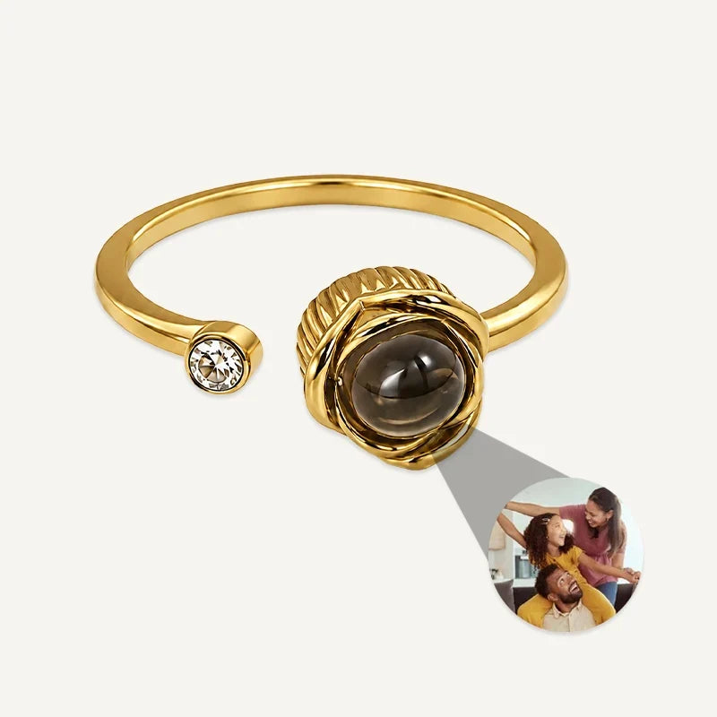 Ring mit Bild im Stein