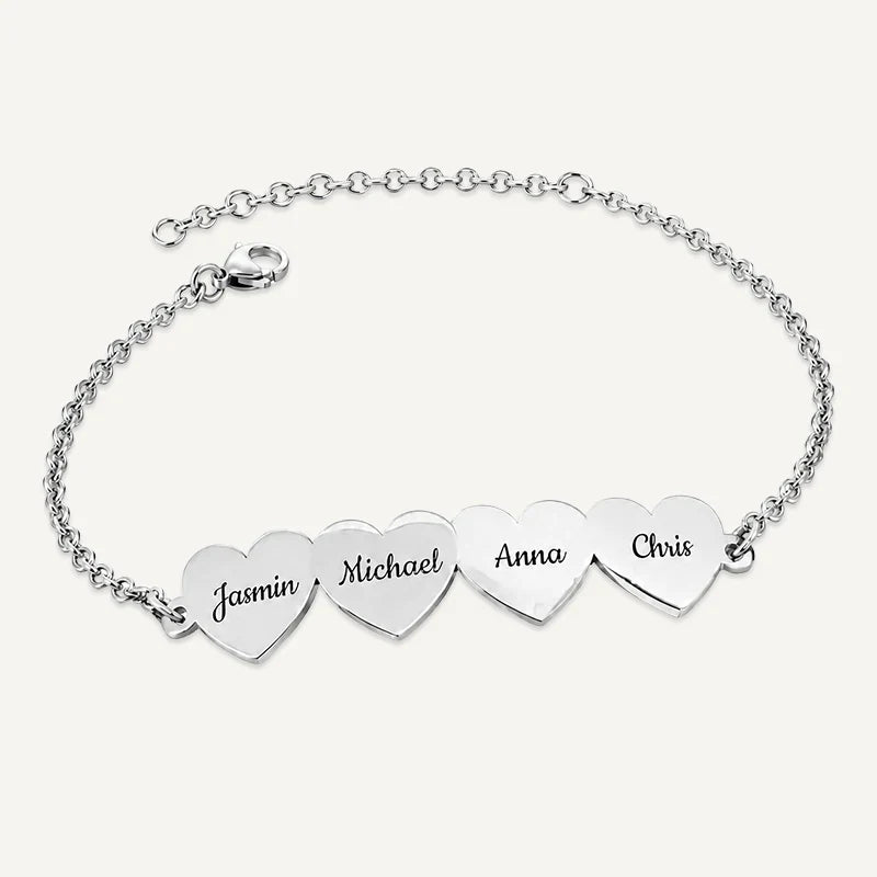 Armband mit Herzen und gravierten Namen