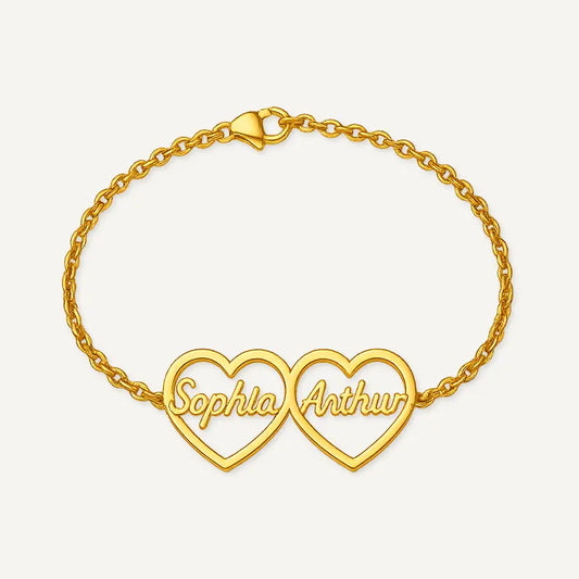 Armband mit zwei Herzen und gravierten Namen