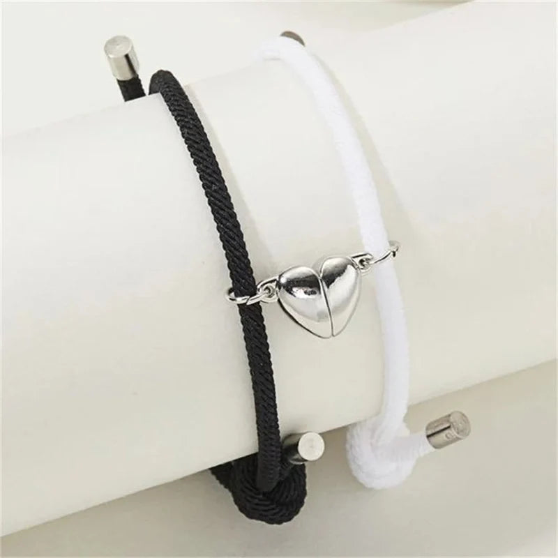 Partnerarmbänder mit magnetischem Herz