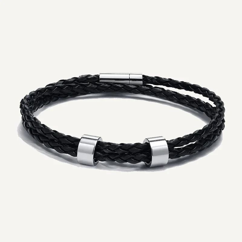 Herrenarmband aus Leder mit gravierten Namen