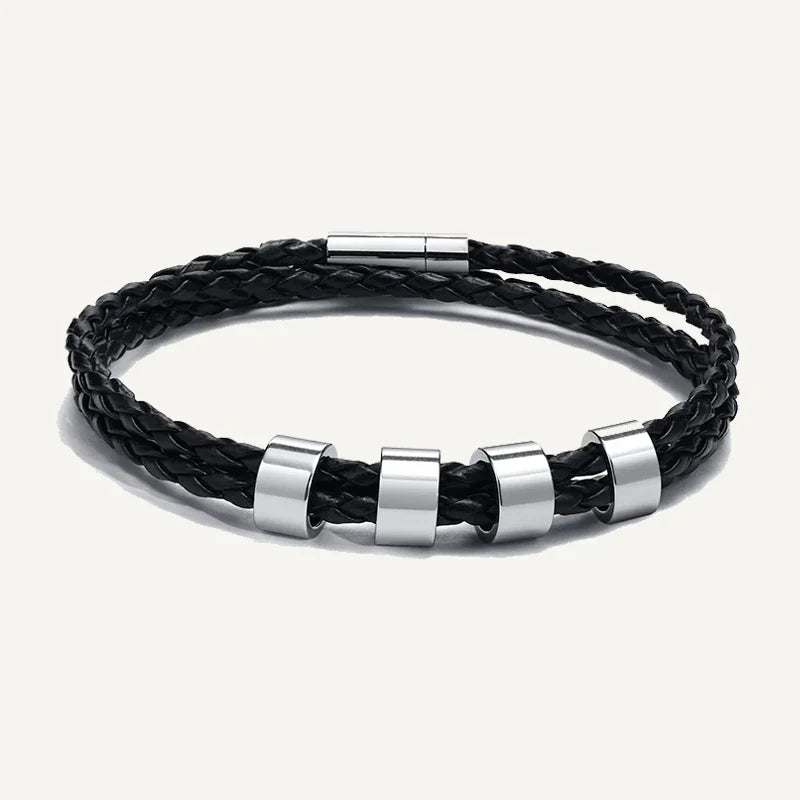 Herrenarmband aus Leder mit gravierten Namen