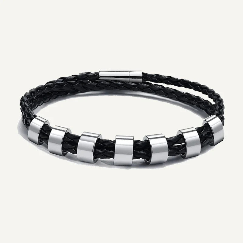 Herrenarmband aus Leder mit gravierten Namen