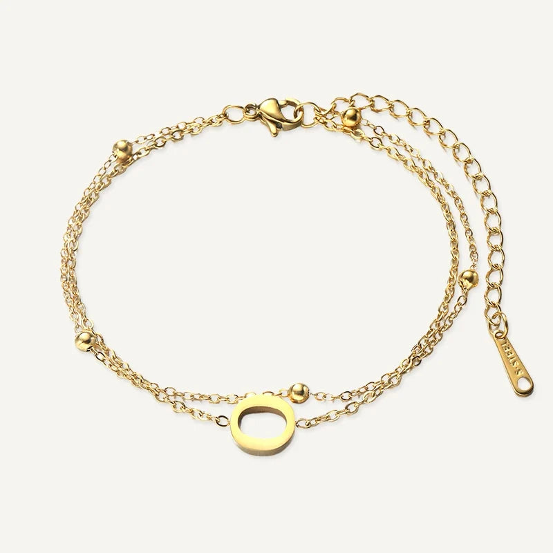 Armband mit Buchstabe