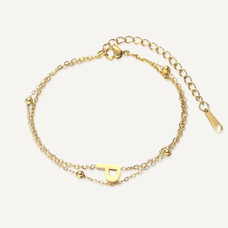 Armband mit Buchstabe