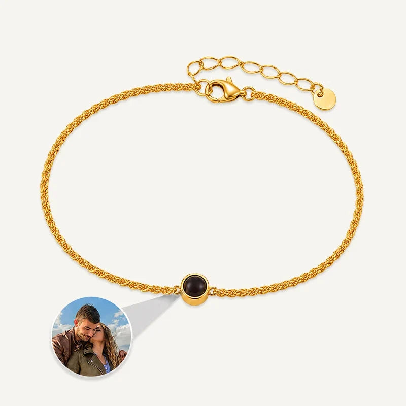Feines Damenarmband mit Bild im Stein