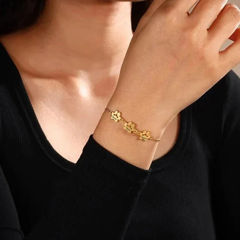 Set aus Kette und Armband mit Hundepfoten