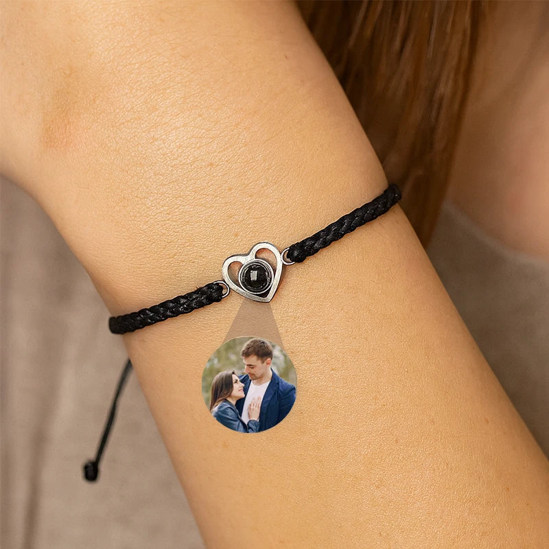 Geflochtenes Fotoarmband mit Herz und Bild