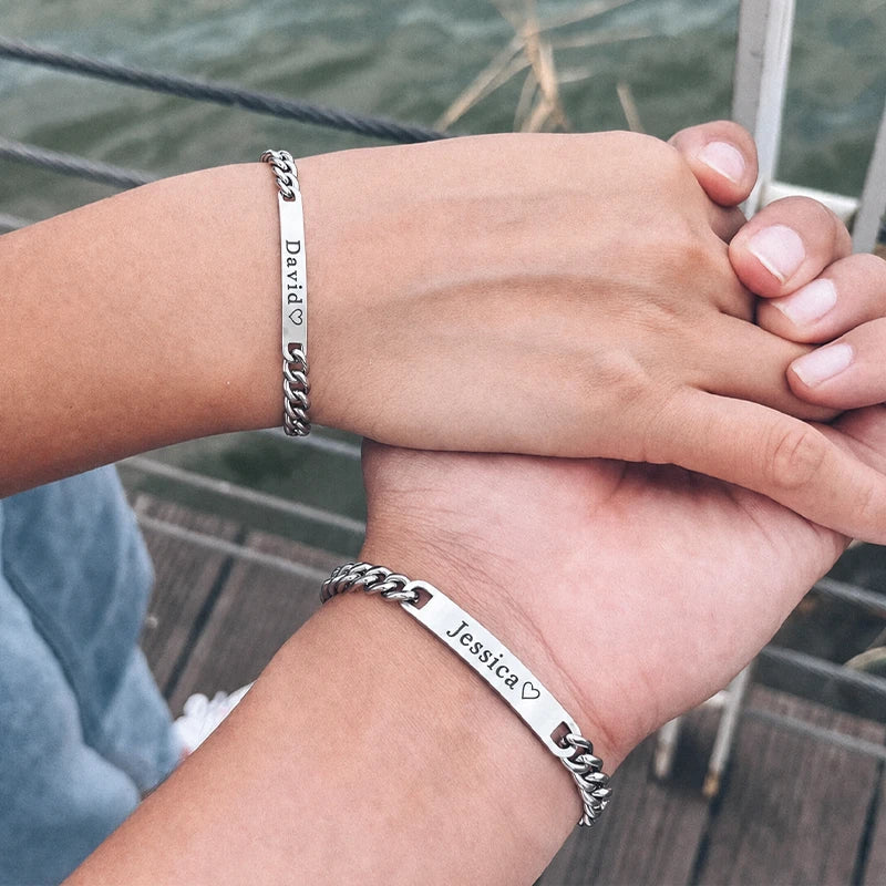 Partnerarmbänder mit ewiger Rose im Geschenkset