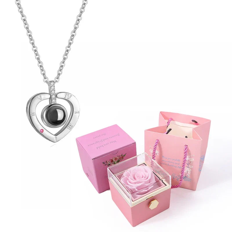 Ewige Rose mit Kette in 100 Sprachen