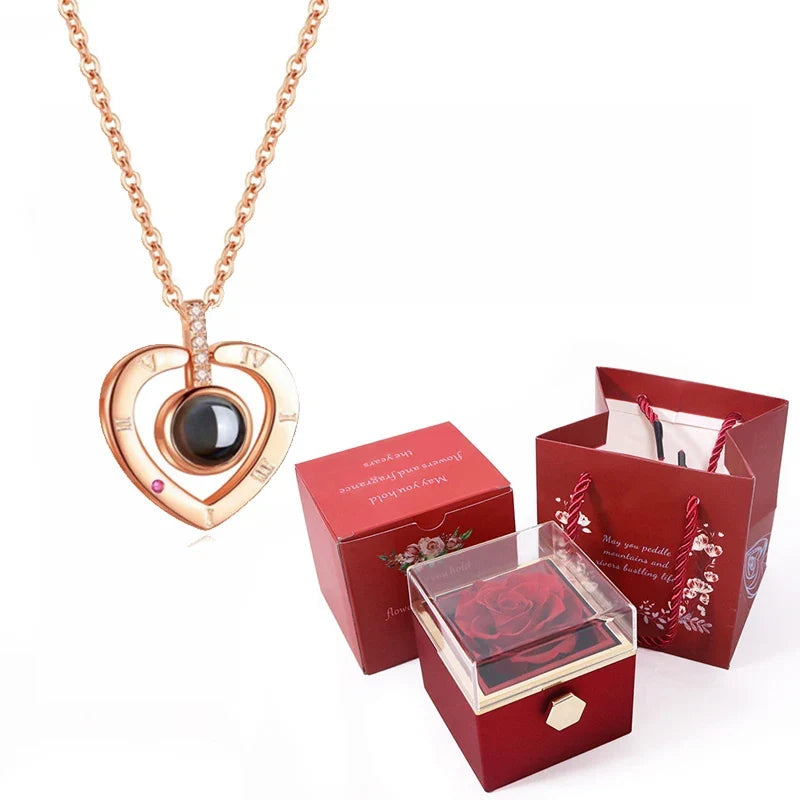 Ewige Rose mit Kette in 100 Sprachen
