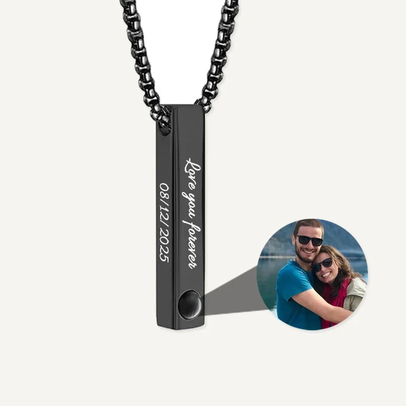 Kette mit Bild und Gravur auf vertikaler Barre