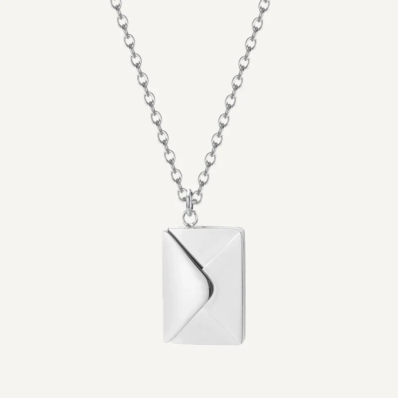 Kette mit Briefumschlag Anhänger