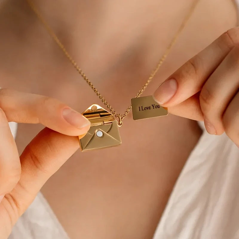 Kette mit Briefumschlag Anhänger