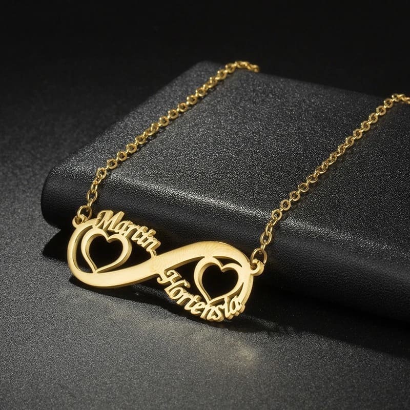 Unendlichkeit Kette mit 2 Namen und Herzen