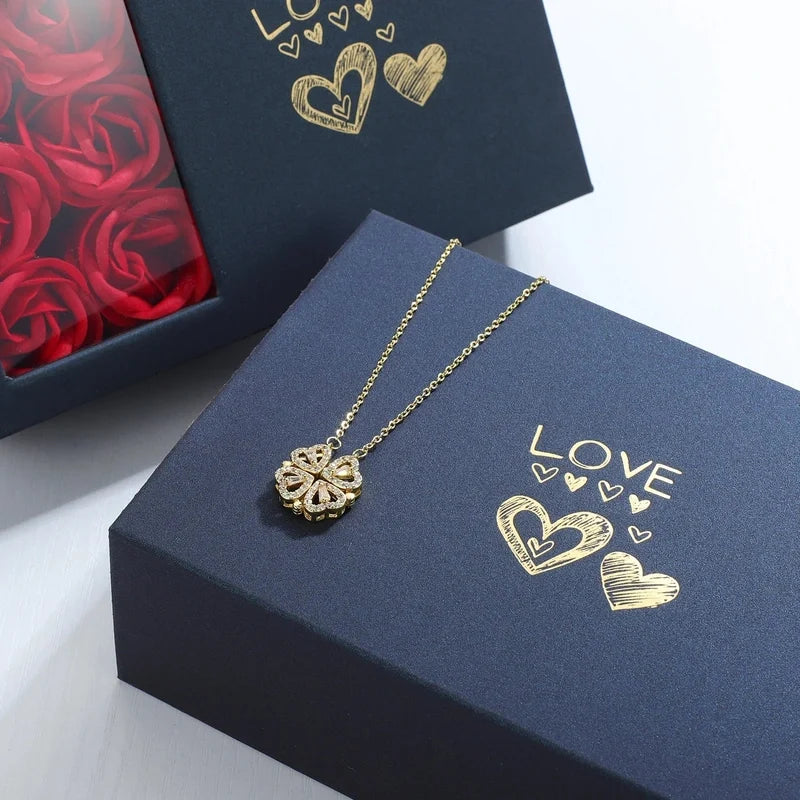 Geschenkset Kleeblatt Kette mit ewigen Rosen