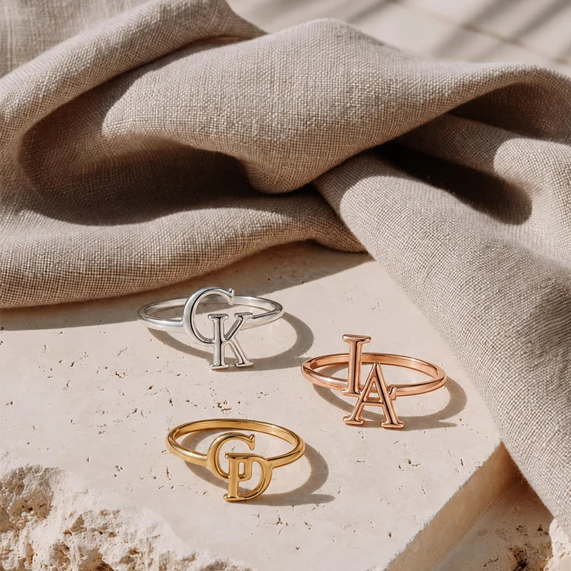 Ring mit 2 Buchstaben