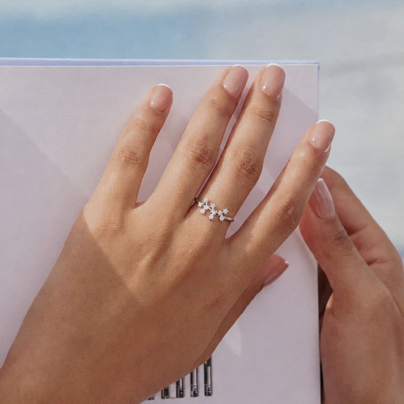 Sternzeichen Ring mit Sternbild und Steinen