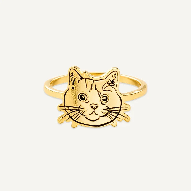 Ring mit Tiergesicht graviert