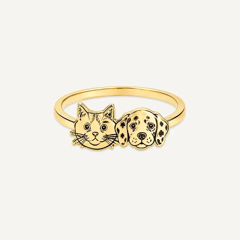 Ring mit Tiergesicht graviert