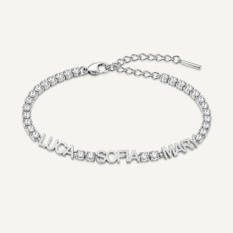 Tennisarmband mit Namen in der Kette