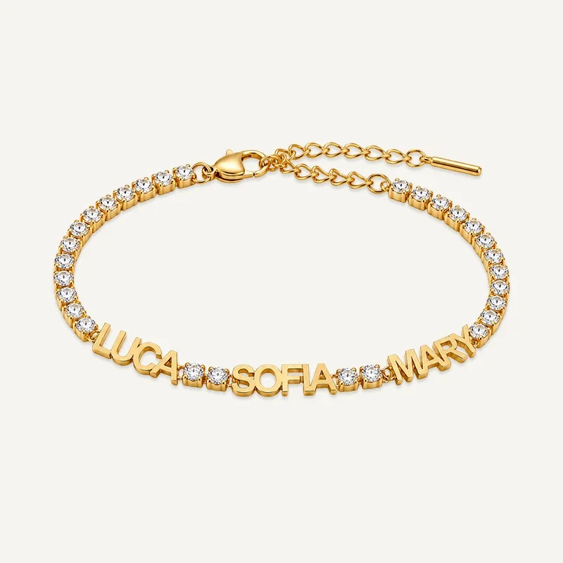 Tennisarmband mit Namen in der Kette