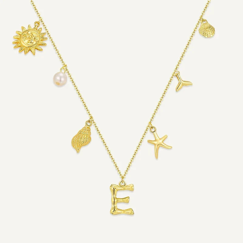 Buchstabenkette mit Muschel Charms