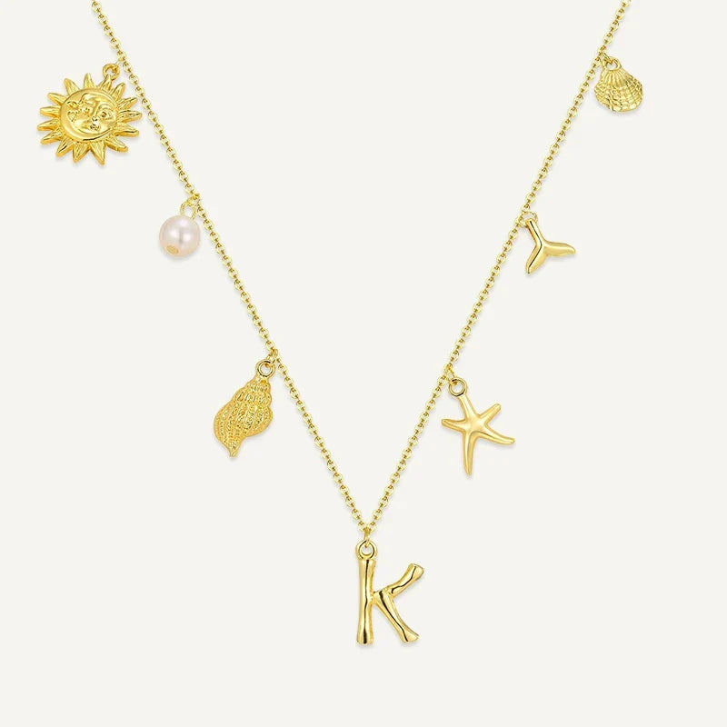 Buchstabenkette mit Muschel Charms