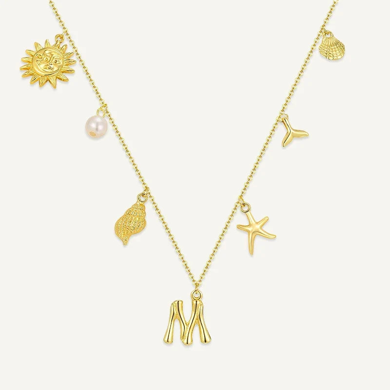 Buchstabenkette mit Muschel Charms
